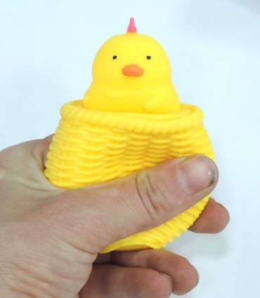 Іграшка прикол Курча з яйця світиться N6-1 купити оптом